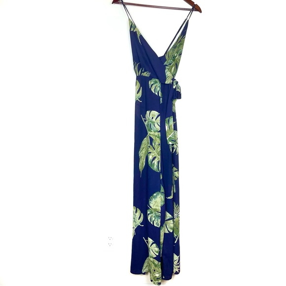 Lulu’s Womens Give Me A Tropical Leaf Printed Backless Wide Leg Jumpsuit Navy XS - Picture 5 of 13